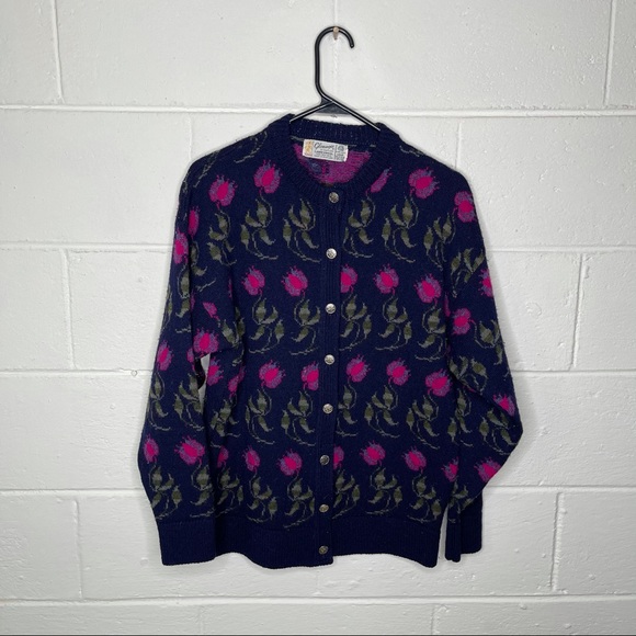 Vintage Glenugie wool floral button down sweater - Picture 7 of 9